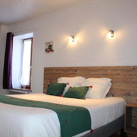 Logis Hotel Auberge De L'Allagnonette Saint-Poncy 外观 照片