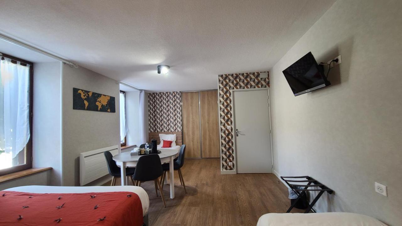 Logis Hotel Auberge De L'Allagnonette Saint-Poncy 外观 照片
