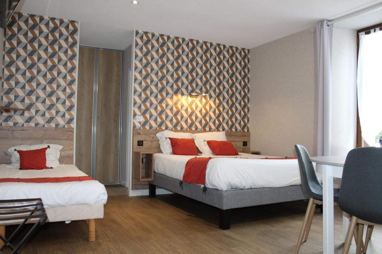 Logis Hotel Auberge De L'Allagnonette Saint-Poncy 外观 照片