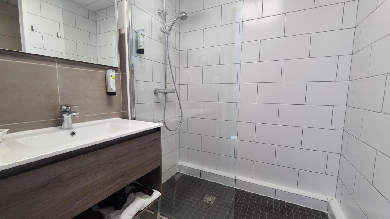Logis Hotel Auberge De L'Allagnonette Saint-Poncy 外观 照片